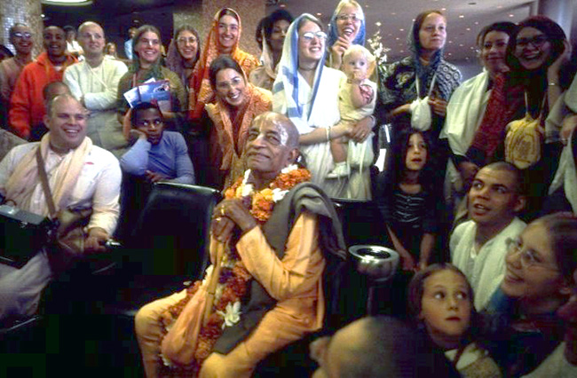 Шрила Прабхупада: У всех у нас одна цель: отдавать все силы служению Кришне