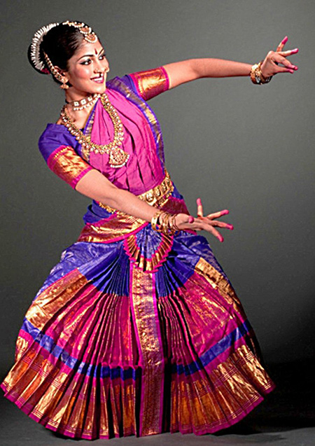 Объявляется набор в группу классического индийского храмового танца